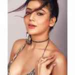 Soniya Bansal Instagram - The best and most beautiful things in the world cannot be seen or even touched - they must be felt with the heart." Photography @mysouthdiva @media9manoj Styled by @kapoormohit888 Makeup by @makeup_asfaque