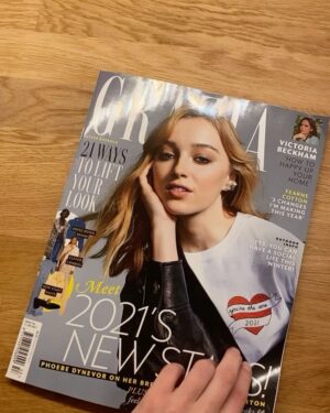 Sophie Simnett Instagram - Thanks @graziauk ✨ Chatting a wee bit about Twist an the like...coming January!! @skytv 

@michaelshelford 📷