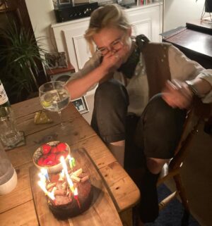 Sophie Simnett Instagram - 🎂 very happy !!