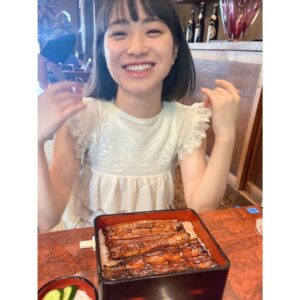 Sora Tamaki Instagram - .

うなぎ🐟

カネオくんでやってて、すごく美味しそうで、どうしても食べたくて、おねだりして連れて行ってもらいました...

☺️☺️☺️

#田牧そら