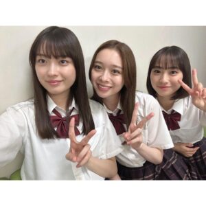 Sora Tamaki Instagram - .

『最高の教師 １年後、私は生徒に■された』

第9話ご覧いただきありがとうございました。
感想もたくさん、とても嬉しいです。

大好きな2人と！♡

いよいよ来週は最終回です。
最後までぜひご覧ください！

#最高の教師 @saikyo_ntv 
#茅島みずき さん
#田鍋梨々花 さん
#田牧そら
