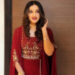 Sowmya Menon Instagram - ❤️❤️🌟 👗 @ecstacy_dubai 💄 @alsaa_beauty #Love # Fashion #DesignerWear
