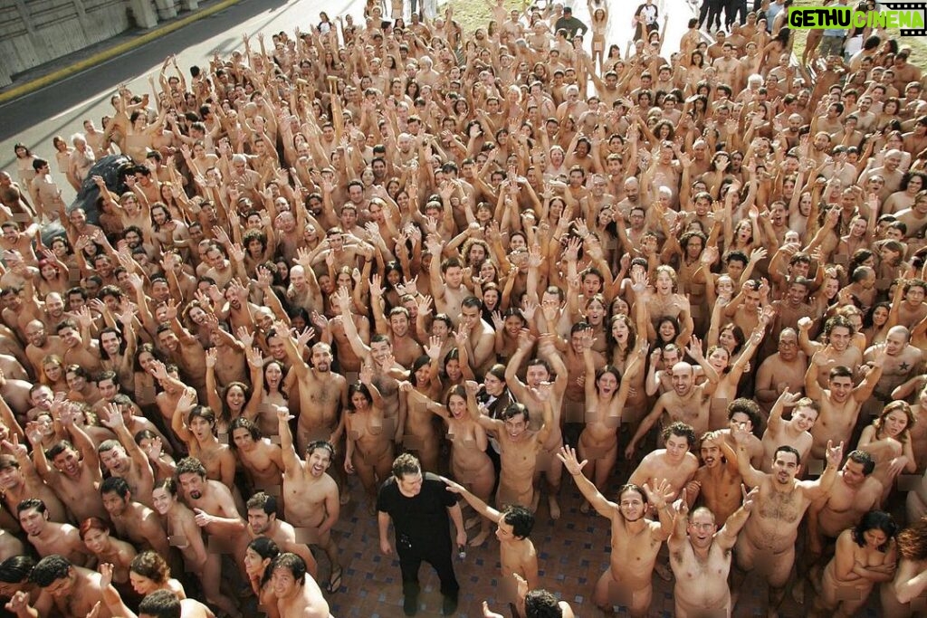 Spencer Tunick Instagram - Lost in a crowd Venezuela 🇻🇪