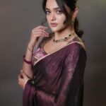 Sri Satya Instagram - Nothing feels as perfect as a saree 🦋 . . . Outfit @label_viko . Styling @harinireddym . Pc @fisheyethestudio . Mua @nagmakeovers