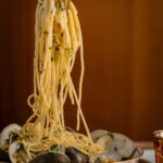 Stefano Faita Instagram - Votre recette signature c’est les spaghetti au beurre?🧈 En cette Journée nationale des spaghetti, faites honneur à la plus aimée de toutes les nouilles en essayant quelque chose d’un peu plus… WOW!🧨 Is your signature recipe spaghetti with butter?🧈 This National Spaghetti Day, honour the most beloved of all noodles by trying something a little more… WOW!🧨 Lien dans la bio / Link in bio 🔗 #stefanofaita #spaghetti #pasta #italianfood #cuisineitalienne #pastalover