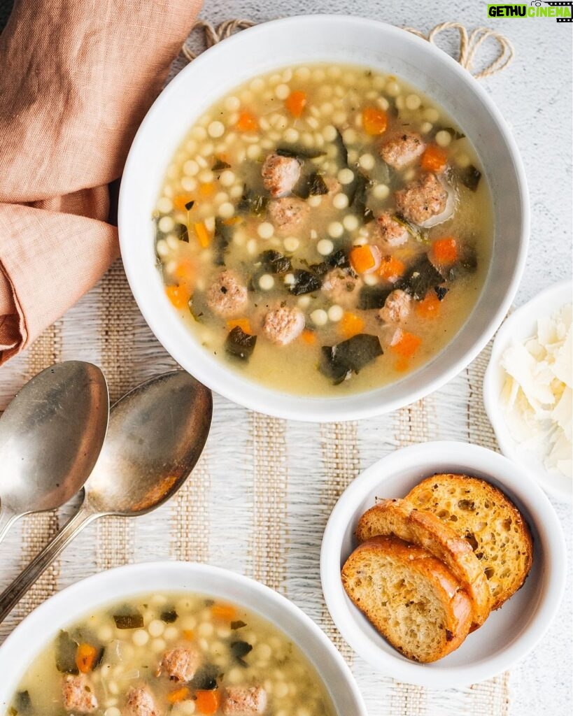 Stefano Faita Instagram - Noces à l'italienne, c'est pas une scène du Parrain☝️ C’est une soupe dont le nom fait référence au mariage de saveurs et à laquelle vous direz assurément «oui je le veux!» 😉 L’avez-vous déjà essayée? . Italian wedding, it’s not a scene from the Godfather☝️ It's a soup whose name refers to the perfect blend of flavours to which you'll say "I do!"😉 Ever tried it? ‌ #stefanofaita #italianfood #soupseason #soupforthesoul #italianwedding #sweaterweather