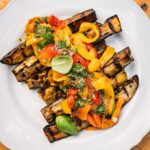 Stefano Faita Instagram - C’est l’abondance des légumes d’automne! On va pas s’en plaindre, surtout avec ces 10 recettes pour les mettre en valeur. 🤌👇 Laquelle allez-vous essayer en premier? Fall vegetables in abundance! And we're not complaining, especially with these 10 recipes. 🤌👇 Which one will you try first? Lien dans la bio 🔗 Link in profile #cuisineitalienne #fallrecipes #fallvibes #stefanofaita