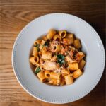 Stefano Faita Instagram - Familiar with cucina povera? It's the art of doing a lot with a little and one of the best cooking (and life!) lessons Italian tradition has taught us. And we're here to prove it with 8 recipes! La cucina povera, c'est l'art de cuisiner avec peu d'ingrédients. On vous le prouve ici, en 8 recettes. Link in bio for the recipes | Lien dans la bio 🔗 #italiancooking #cucinapovera #italianfood