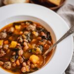 Stefano Faita Instagram - Familiar with cucina povera? It's the art of doing a lot with a little and one of the best cooking (and life!) lessons Italian tradition has taught us. And we're here to prove it with 8 recipes! La cucina povera, c'est l'art de cuisiner avec peu d'ingrédients. On vous le prouve ici, en 8 recettes. Link in bio for the recipes | Lien dans la bio 🔗 #italiancooking #cucinapovera #italianfood
