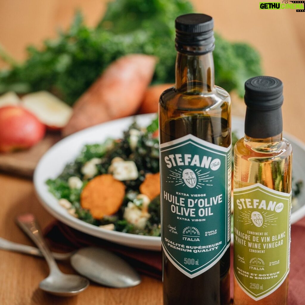 Stefano Faita Instagram - Huile d’olive et vinaigre : la touche final bâton à toute bonne salade. 🥗 Dites-moi, c'est quoi VOTRE vinaigrette signature? Olive oil and vinegar: the final touch to any good salad. 🥗 What’s your go to salad dressing? Let us know! ‌ #stefanofaita #oliveoil #balsamic #saladlovers