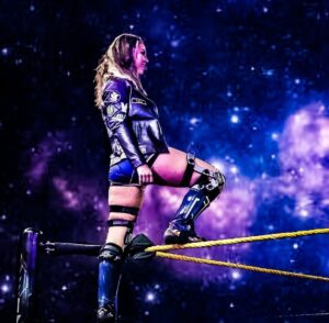 Steffanie Newell Instagram - War is a universal language! #FasterStrongerShinier #LadyKane 📸 - @jjwilliamswon