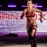 Steffanie Newell Instagram - Them: “Do you want to pet my dog?” Me:..... #FasterStrongerShinier #LadyKane 📸 - @kimberlasskick