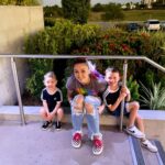 Steffanie Newell Instagram - It’s taken over a year since I saw them last (4.5 to get them to orlando) but I finally get to hang out with my bestest buds 💙