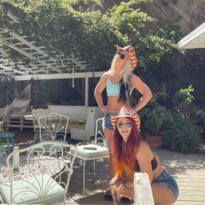 Steffanie Newell Instagram - We wanna be a cowboy, baby🐎