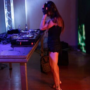 Stephanie Instagram - 1,2,3.....ready to play ;) 

#hardstyle #hardtechno #techno #rawstyle #highheels #fashion #dj #femaledj