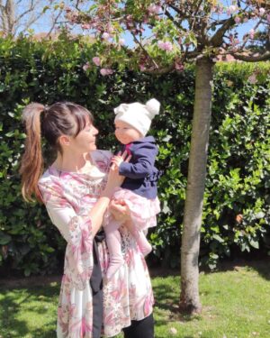 Stephanie Instagram - Happy Easter 🍬🐰🌺

#easter #pasqua #dj #femaledj #mum #mamma #babe #babygirl #mammablogger #bloggermum #family