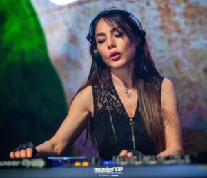 Stephanie Instagram - -3 ...........and.......I'M BACK⁉️ 🎶

#hardtechno #hardstyle #rawstyle #raw #techno #femaledj