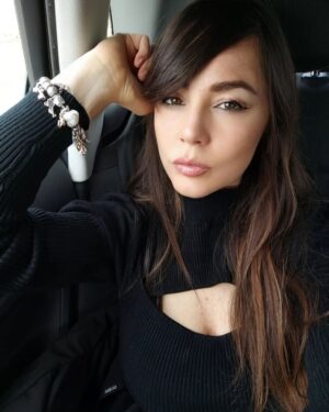 Stephanie Instagram - Direzione Alba! Vi aspetto questa notte al @club70.it "The Royal Rumble" @enjoy.3vents

#hardstyle #earlyhardstyle #earlyhardcore #hardtechno #techno #femaledj