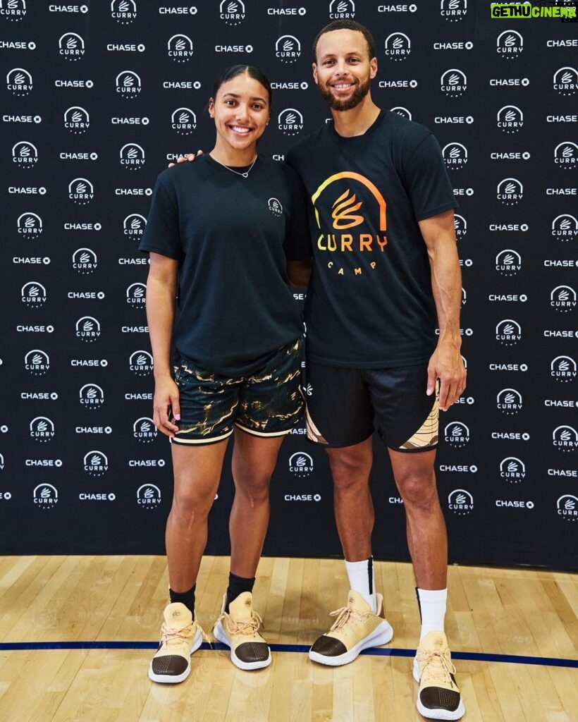 Stephen Curry Instagram - #CurryCamp is BACK! An honor welcoming the best young talent in the game to The Bay this weekend w/ @currybrand. Day 1 in the 📚 and we got even more coming… stay tuned 👀