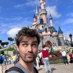 Stephen Manas Instagram - Amazing moment at @disneylandparis Never gets old .. ❤️ (Except that music that gets stuck all day .. don't start with Small World attraction 😂 Thank you Disney for having me !! How good is this one compared to others ?? I just know the Paris one :)) . . . #disneylandparismagic #disneyparis Disneyland Paris
