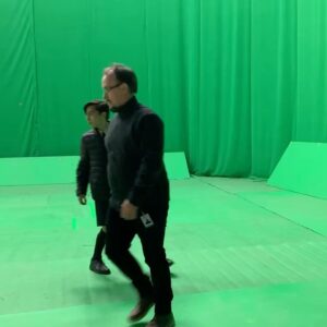 Steve Blackman Instagram - @aidanrgallagher setting up for the rewind barn shot in episode 210 with @jeffkingtv and @everettburrellvfx. @umbrellaacad @netflix
