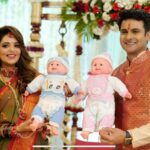 Sugandha Mishra Instagram - ❤️Celebrating the upcoming arrival of our little one..Our Baby Shower in a Maharashtrian Traditional Way (dohale jevan) followed by all the customs .. Oti Bharan ,Pooja 🙏🏻and fun rituals like 🍪Barfi Peda Rasam, Name Suggestions by all the Guests, Bow & Arrow (Teer Kaman),🏹 Cake Cutting🎂,Fun games like Diaper Changing 🍼etc. #SWIPELEFT P.S : ❤️we loved performing on a Special Song🎤 Specially Made by us for our lil one which was written & Composed by Sugandha and Sung by both of us ( we will soon share it) . Feeling overwhelmed and blessed to be loved by so many amazing people 🙏🏻😍 Thanks All for Showering Love & Blessings as Always 🙏🏻💐😇 . . #swipeleft #babyshower #dohalejevan #paithanisaree #floraljewellery #godhbharai #maharashtrianbabyshower #celebration #fun #sugandhamishra #drsanketbhosale #momtobe #blessed #paithani #paithanisaree Iskon Temple, Juhu