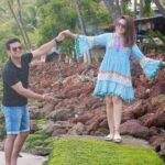 Sugandha Mishra Instagram - sun,☀️sand,🏝️and our future ♾️ in our hands.. #babymoon #swipeleft . . #babybumps #vibe #chill #parentstobe #sugandhamishra #drsanketbhosale #goa #goabeach #beach #love