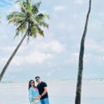 Sugandha Mishra Instagram - sun,☀️sand,🏝️and our future ♾️ in our hands.. #babymoon #swipeleft . . #babybumps #vibe #chill #parentstobe #sugandhamishra #drsanketbhosale #goa #goabeach #beach #love