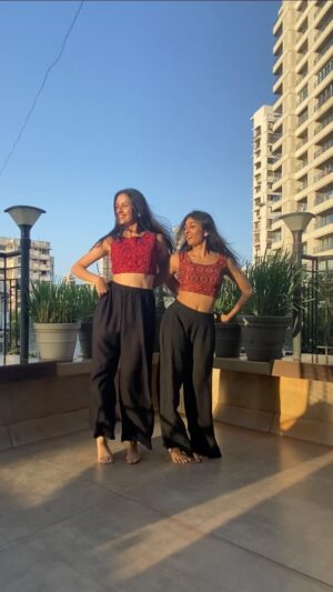 Suhani Dhanki Instagram - Monta Re ✨✨

Hope you’ll enjoy this reel as much as we enjoyed creating and shooting it! 💃🏻🔥
First friends and first dance partners 👯‍♂

Cover - Sudipta Das
📹 : @sonicashahchoreography 

#dancer #dance #SuSo #reelitfeelit #montare #fun 

@danceofyou @dancersofindia @bollyshake