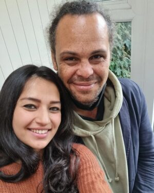 Suhani Dhanki Instagram - WhatsApp @whatsapp along with jet-setter Jessica @jessicanabongo came home to film a series called Crossing Cultures - Creating home with the Indian community in London.

Dance has been the reason for almost everything amazing in my life and I feel so grateful to have found a community and sense of belonging in the UK because of it.

The platform Manch UK @manch_uk founded by @mirakaushik and @amkucheria and built together with @subs_subhaluxmi and @_vidyapatel has been one of my biggest reasons to find connections in the UK,and feel incredibly blessed to have found this extended family that dances with every little achievement and is there only and only to support.

@jessicanabongo is the only woman of colour to have travelled to every country in the world and a fab author. I love her energy and spirit and I'm so glad I could share space and stories with her and the brilliant team @adu.lalou and @mediamonks

@iamkieranjay all I can say is that I love you 🤗 thank you for persisting and believing in me

And of course, how can we forget my darling parents who featured in this and cracked up the entire house (set). They were sitting ready for the call for so long and their enthusiasm was infectious!!

And as I type this, they and my @prathmeshmody are 'WhatsApping' the world the youtube link 😃

Blessed and grateful beyond measure.

#CrossingCultures