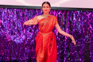 Suhani Dhanki Instagram - Devi ❤️
.
.
.
Photos from a performance on Devi and the power of a women for BPC Indian Community in Bournemouth @znmd19

Saree gifted to me by my favourite @bhavnnashah ❤️