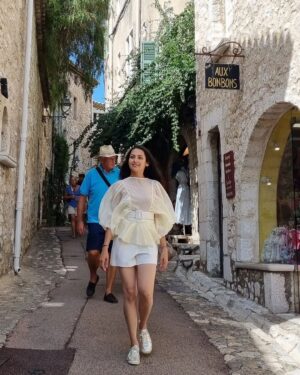 Suhani Dhanki Instagram - ONLY travel on my mind ✈️ 😍

Work mode: OFF