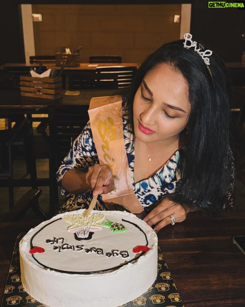 Surabhi Santosh Instagram - To those who celebrate your milestones and walk with you into the start of something new. To the hope that they’ll be with you through it all 🤍 An evening of chatter, sharing experiences and a walk down memory lane. Thank you girls for this @gangabalagopal @karishmauthappa @mounica_raju #byebyesinglelife #bachelorettedinner #meandmine #12yearsandcounting Bangalore, India