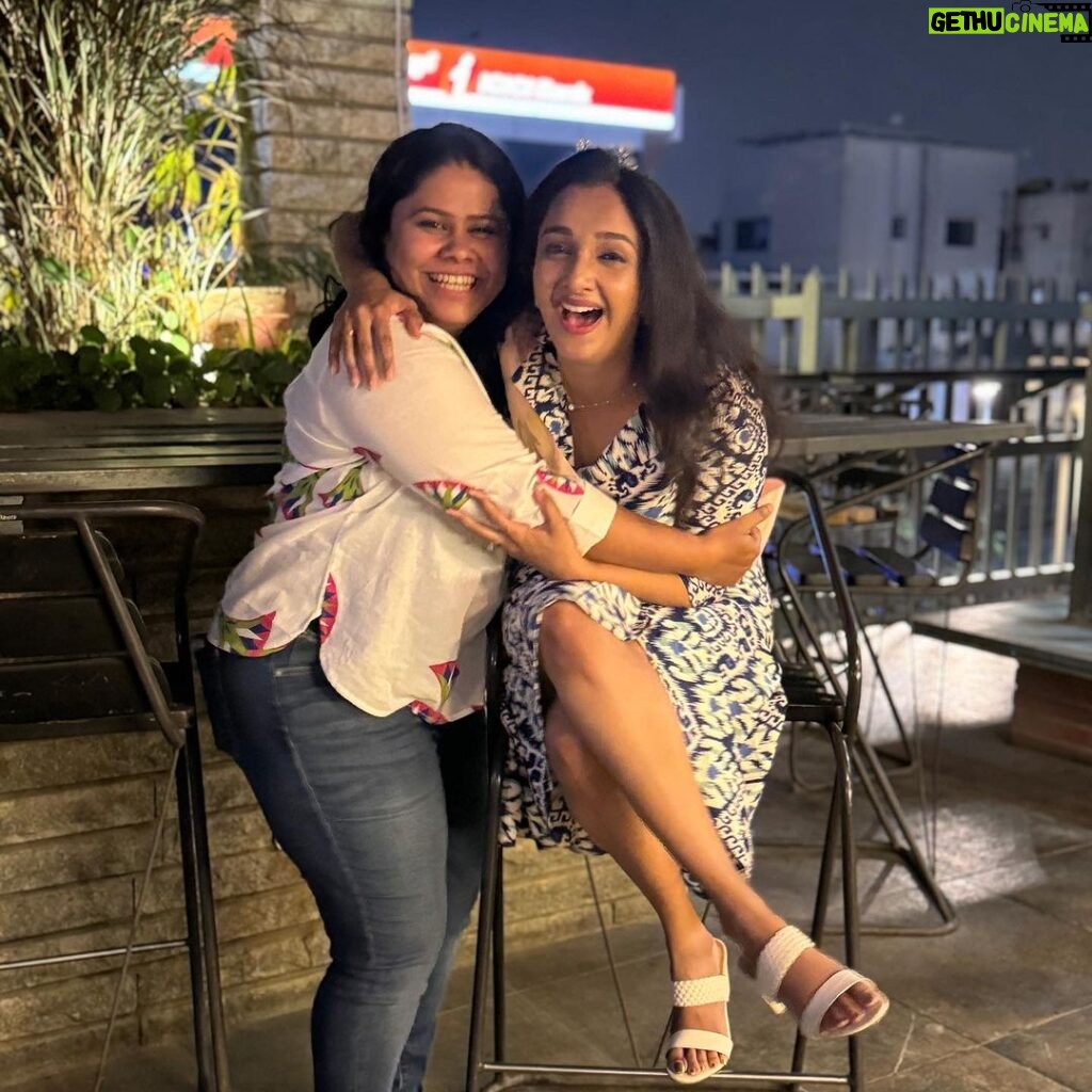 Surabhi Santosh Instagram - Swipe to the end to know why we don’t have a lot of pictures together 😂🤍🤍🤍 #toobusyhavingfun