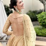 Susmita Chatterjee Instagram - Smile, because today you are a lot stronger than you were yesterday… Wearing @fashiondoctor_official Makeup & Hair @kajuguhaofficial
