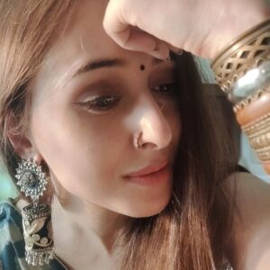 Suzanna Mukherjee Instagram - 🌀💙