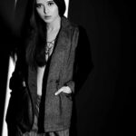Suzanna Mukherjee Instagram - 🖤🩶 Shot by @amitkhannaphotography Makeup/Hair @makeupbyanshu #suzannamukherjee #blackandwhitephotography #potd #formalism #theartistsway