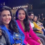 Sweta Singh Instagram - At the ITA नारी शक्ति के नाम। लिहाज़ा सर्वश्रेष्ठ चैनल का सम्मान लेने का अवसर मिला। 🙏🥰 Film City, Goregaon