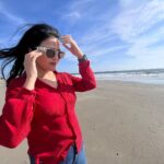 Sweta Singh Instagram - “धूप मुझ को जो लिए फिरती है साए साए है तो आवारा मगर ज़ेहन में घर रखती है”