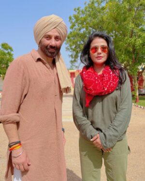Sweta Singh Instagram - जल्द आ रहा है… @iamsunnydeol 
#BorderPeGadar