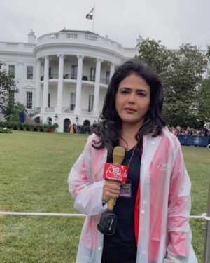 Sweta Singh Instagram - “श्वेत निवास” (White House) 🤪