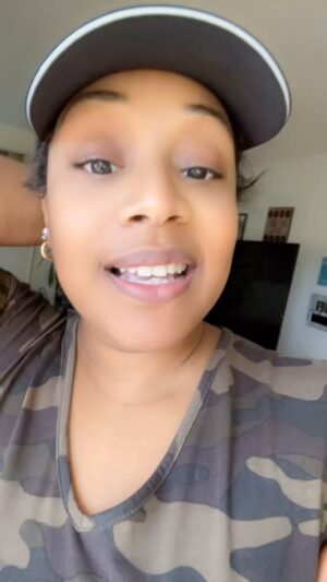 Tacarra Williams Instagram - MYBAD……. #freethenipples 😂😂😂