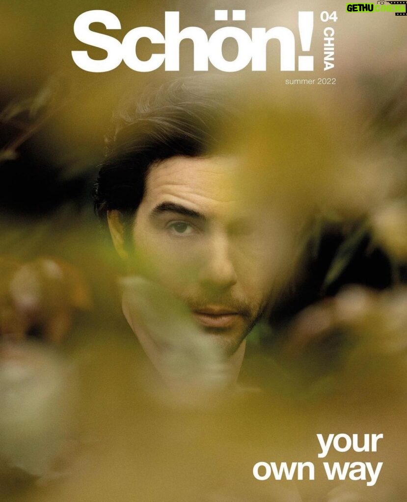 Tahar Rahim Instagram - 谢谢你的电影谈话 @schonmagazine 🙏🏼 🇨🇳