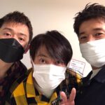 Takashi Tsukamoto Instagram - この後20:45〜生放送です〜 #the3名様 #ななにー