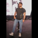 Tamer Hosny Instagram – من تحضيرات امس استعداداً لحفل اليوم بالعلمين مستنيكوا يا حلوين .. و تاني … امانه عليكم محدش يتأخر عشان في معاد لقفل الابواب مكتوب على التذاكر ده كمان غير احتمالات الزحمه  بالتوفيق 🤲❤️💪