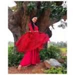 Tanvi Rao Instagram - A shoutout to @maynadesignerstudio for this beautiful attire and the gorgeous necklace🌹 It added so much grace to my body as I danced, and gave me so much confidence. @maynadesignerstudio even sent it to me with a cute note and I was all smiles. :) Head to her page now to find out more about her! Designer- @maynadesignerstudio Captured by @rajaniabhirath1 #lakshmibaramma #bhagyalakshmi #keerthi #shoot #shootdiaries #collaboration #clothing #sawariya #necklace #choker #clothes #fashion #dance #styleicon #style #instagram #tanvirao Bangalore, India