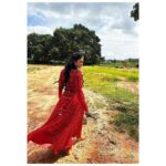 Tanvi Rao Instagram - A shoutout to @maynadesignerstudio for this beautiful attire and the gorgeous necklace🌹 It added so much grace to my body as I danced, and gave me so much confidence. @maynadesignerstudio even sent it to me with a cute note and I was all smiles. :) Head to her page now to find out more about her! Designer- @maynadesignerstudio Captured by @rajaniabhirath1 #lakshmibaramma #bhagyalakshmi #keerthi #shoot #shootdiaries #collaboration #clothing #sawariya #necklace #choker #clothes #fashion #dance #styleicon #style #instagram #tanvirao Bangalore, India