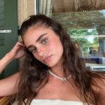 Taylor Hill Instagram - Till next time 👋 💛☀️