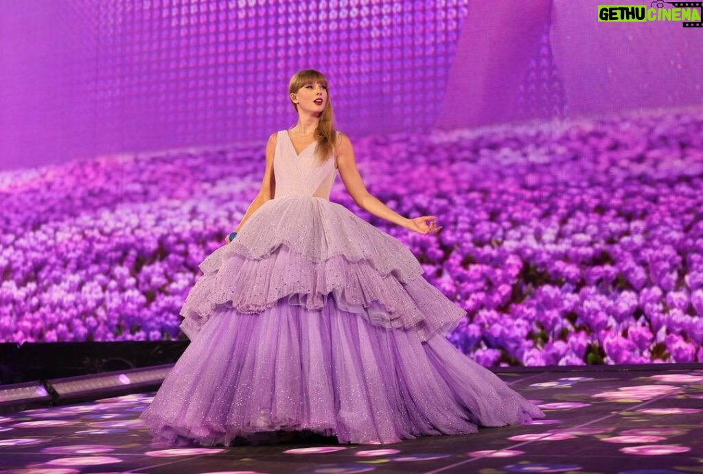 Taylor Swift Instagram - Really blows my mind that we have one last city on the US leg of The Eras Tour. Santa Clara this weekend was a partyyy, both crowds were so loud and rowdy. And I’ll never forget when @alanahaim @estehaim and @daniellehaim emerged wearing their gowns from the Bejeweled video 😂 Loved every second of those shows and can’t wait for LA. Playing six shows at Sofi Stadium lets goooooo. 💕 📷: @jeffkravitz @gettyimages