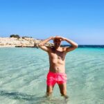 Thanasis Alevras Instagram - Summertime And the livin’ is easy….. ✨ Εύχομαι να είστε όπου αγαπάτε. Εκεί πάντα είναι πιο εύκολη η Ζωή. #august 🍉